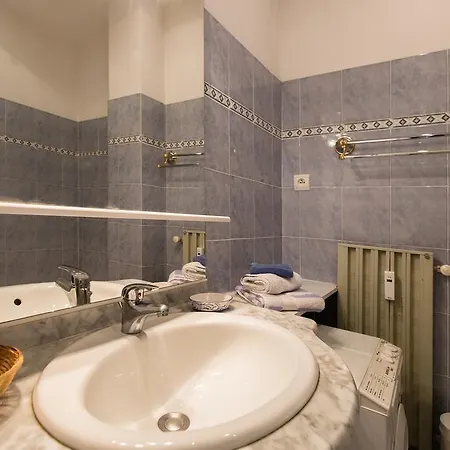 Studio With Balcony Near Croisette Cannes